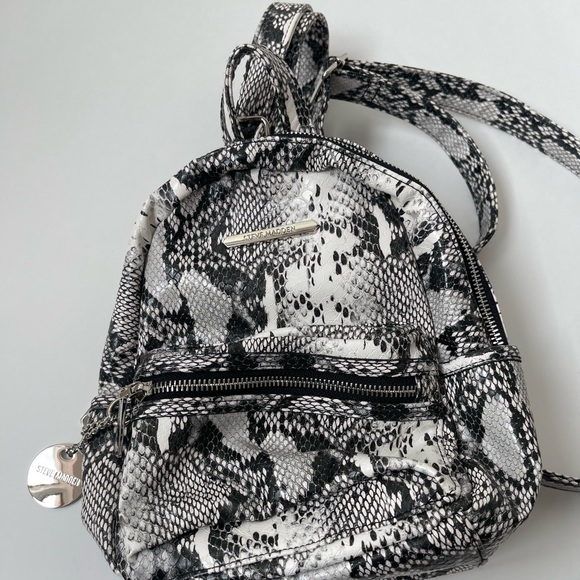Steve Madden | Bags | Steve Madden Black White Faux Leather  display picture 2
